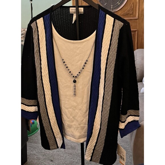Alfred Dunner Ladies Long Sleeved 1-piece Sweater & Shirt  W/Necklace Petite Sm - Picture 1 of 8